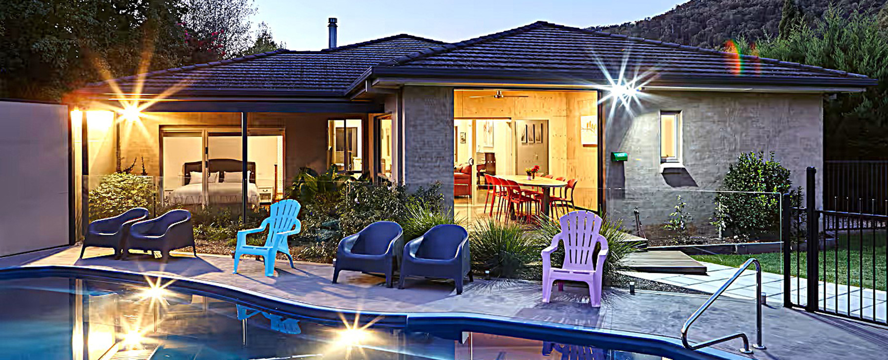 24a.--Huge-saltwater-pool.--Big-enough-for-the-whole-group.--The-largest-private-pool-in-Bright.