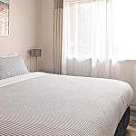 29a.--Bedroom-3.--King-size-bedroom-with-premium-quality-linen